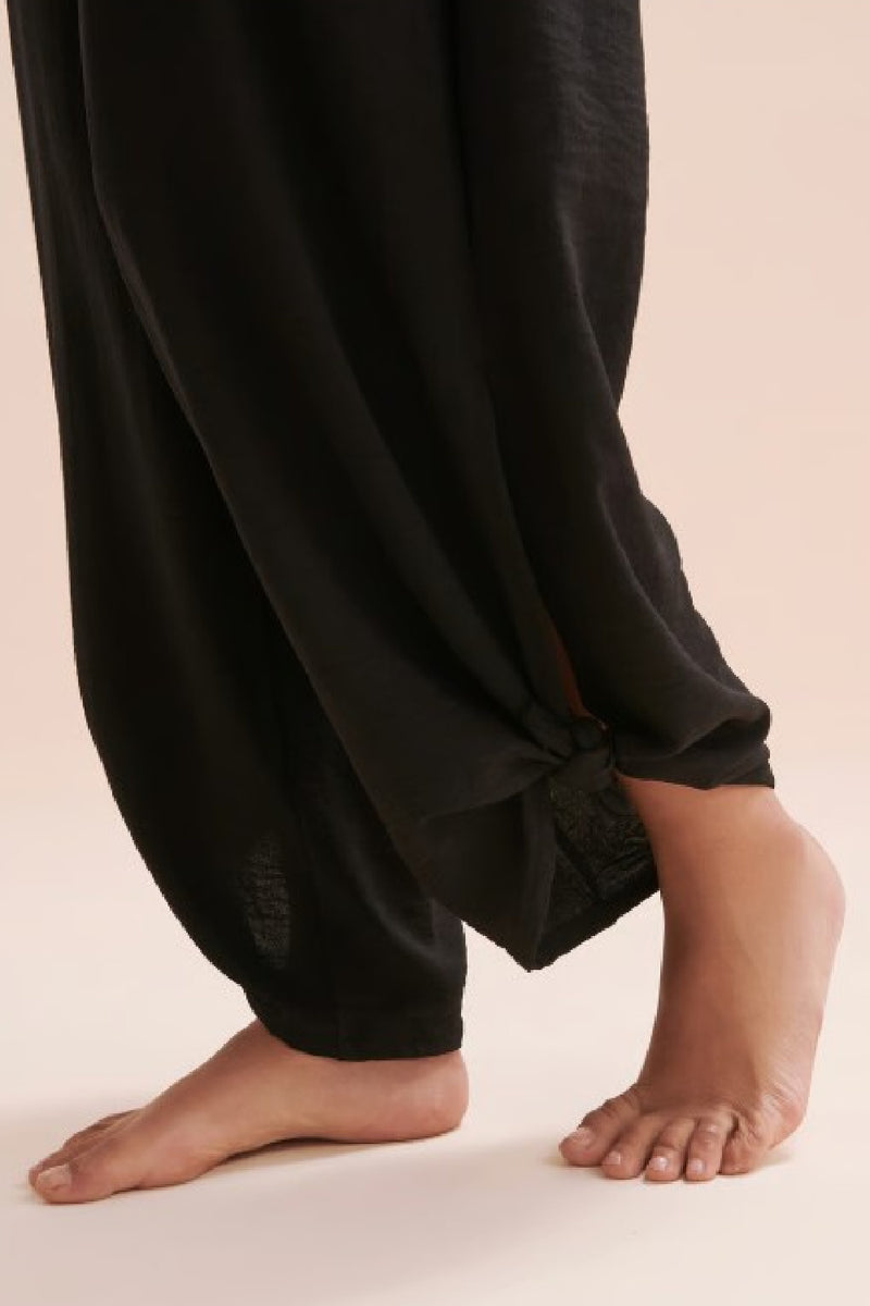 Cover Me Airflo Sleeveless Jumpsuit, Black (25052527)