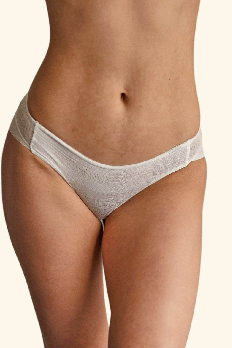 Janira Magic Band Low Rise Panty, White (31612)