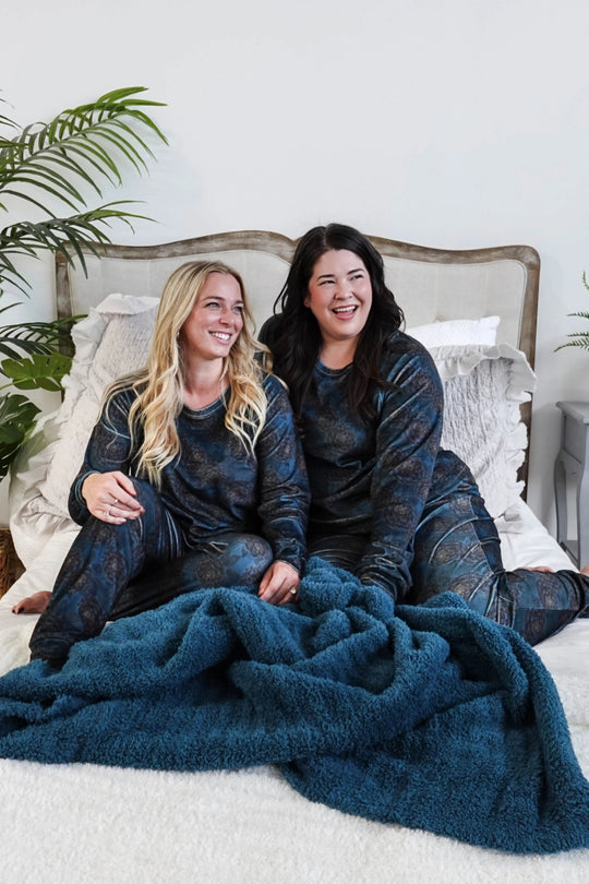 Cloud Nine Pajamas Velvety Velour Long Sleeves Lounge Set, Golden Dahlias (MN600VVT/J)