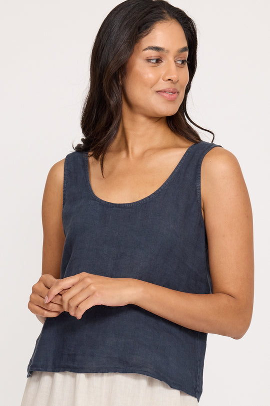 Pistache Linen Scoop Top, Midnight Navy (R0359)