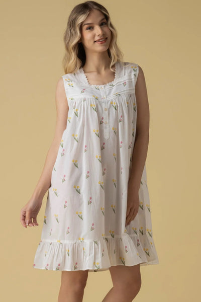 Mahogany Tulip Short Gown, White (V109SG)