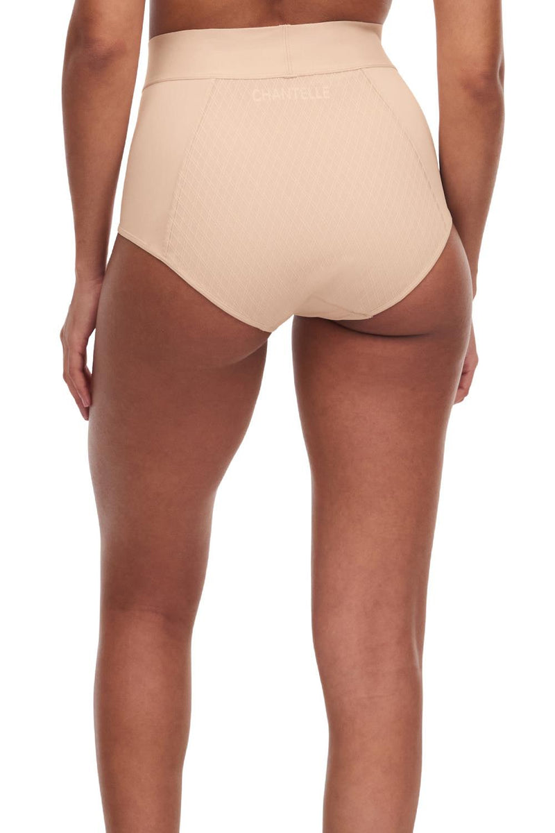 Chantelle Smooth Lines Full Brief, Golden Beige (C11N3)