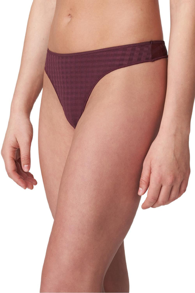 Marie Jo Avero Thong, Wine (0600410)