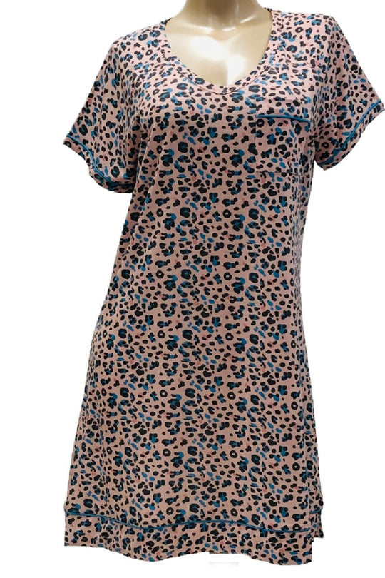 Cool Girl French Twist Short Sleeve V-neck Sleepshirt, Pink (C324204)