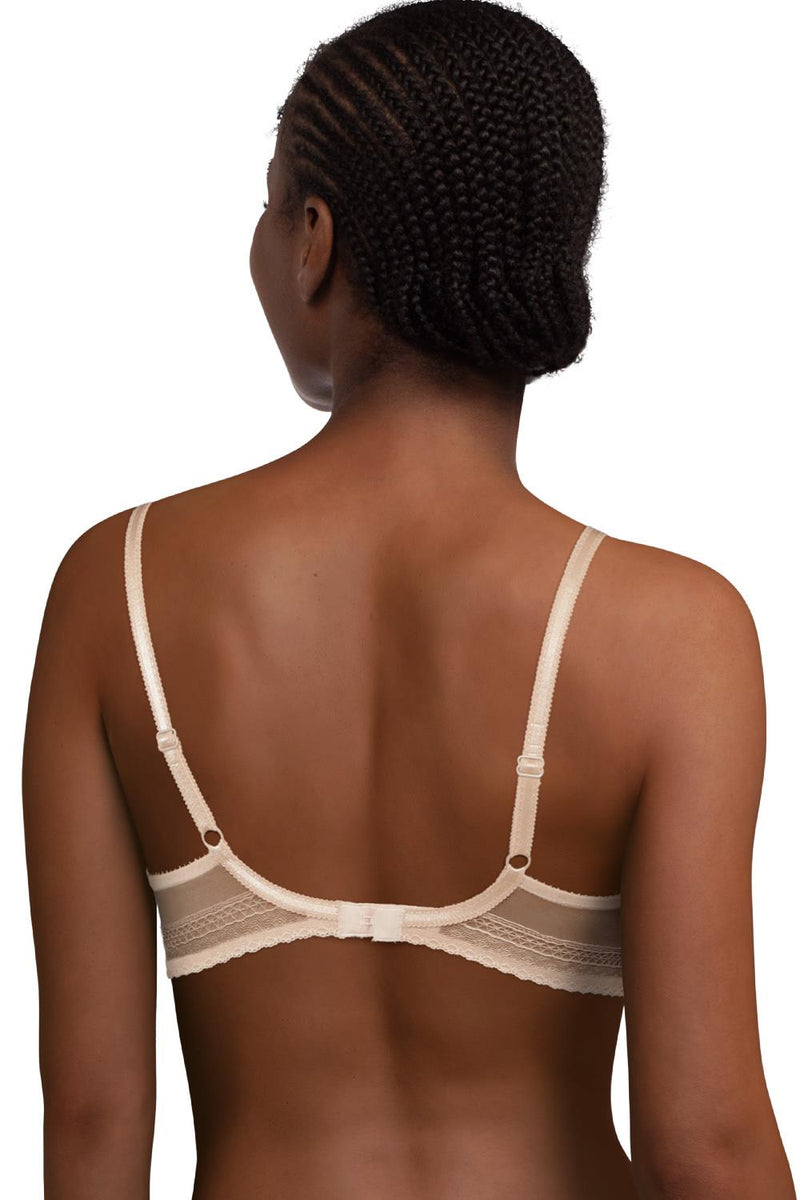 Chantelle Festivité Lace Plunge Bra, Golden Beige (C3682)